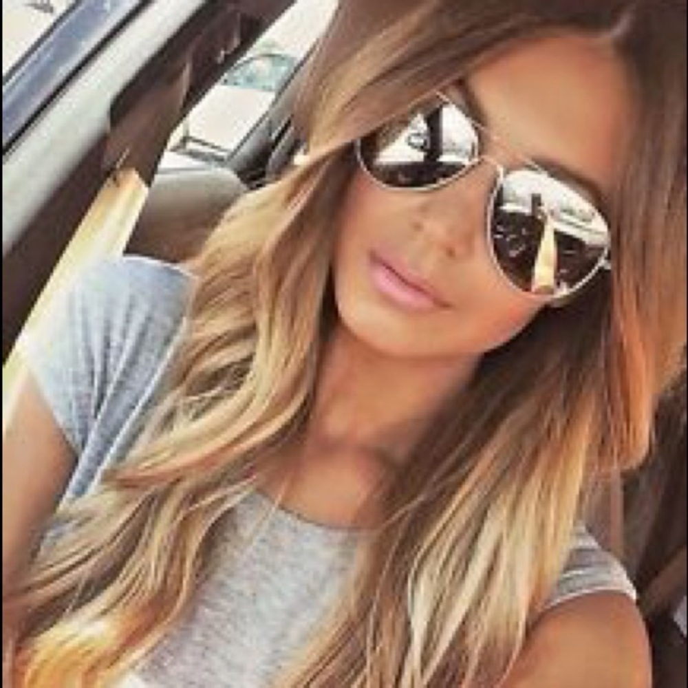 Mirrored Silver Aviator Sunglasses